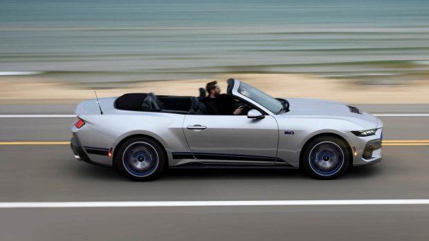2024 Ford Mustang GT California Special Cabrio