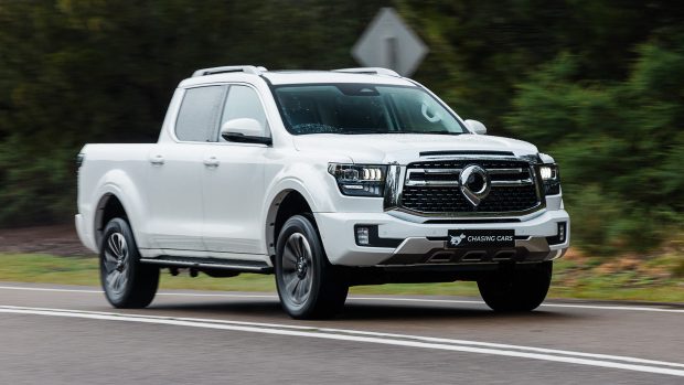 GWM Cannon Alpha Ultra Hybrid 2024 fährt vorne 3