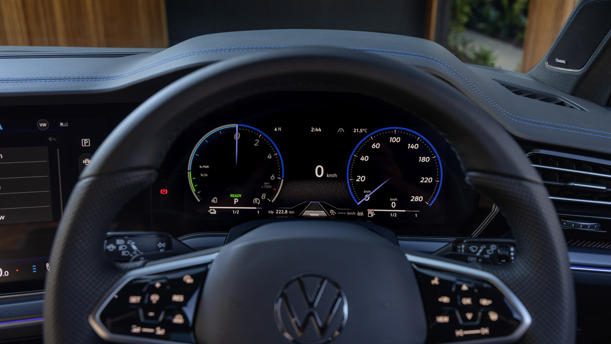 Volkswagen Touareg R 2024 digitale Anzeigen
