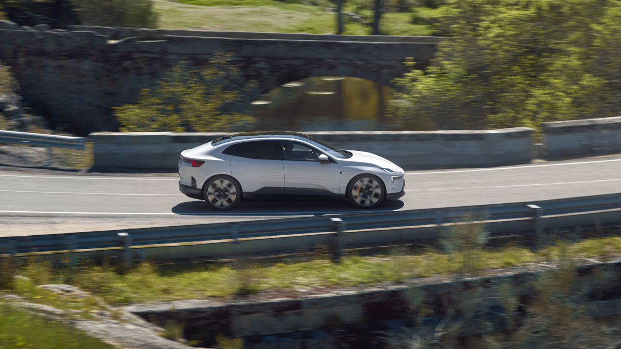 Polestar 4 2024 Fahrerseite