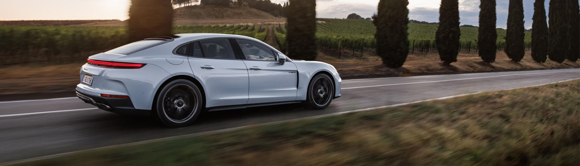 Autonachrichten heute: Porsche bringt zwei weitere Panamera-Varianten auf den Markt, Cybertruck verkauft sich in den USA besser als Fords F-150 Lightning und mehr – 19. Juli 2024
