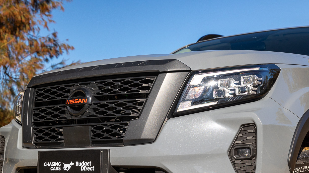 Nissan Navara Pro-4X 2024 vorne 3/4 geschlossen