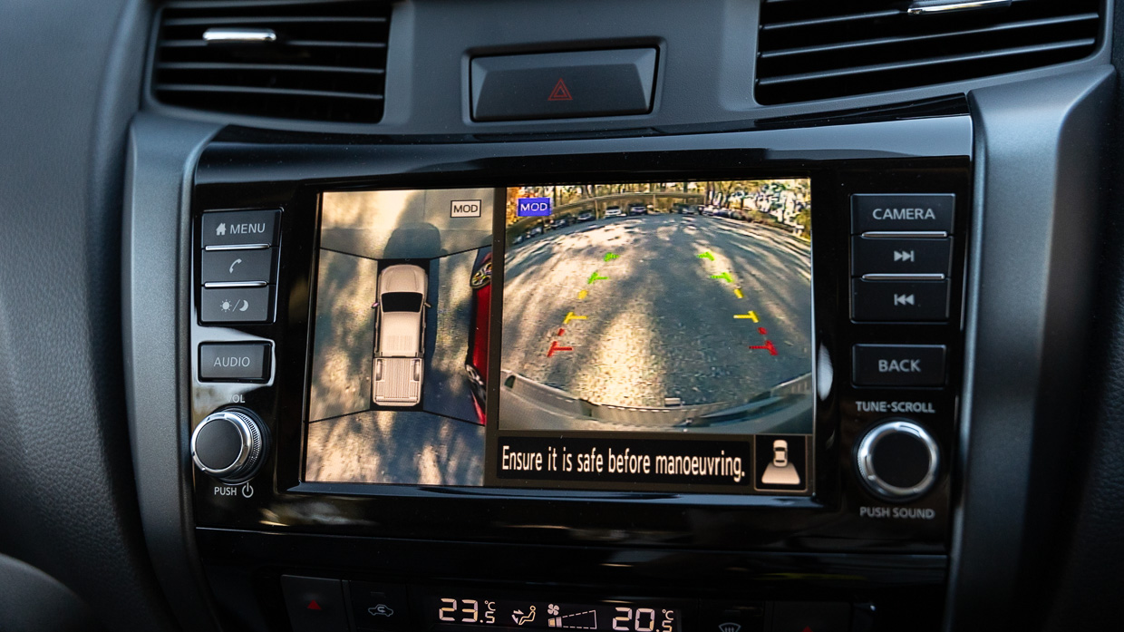 Nissan Navara Pro-4X 2024 360-Grad-Kamera