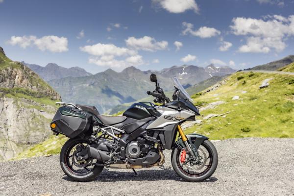 Suzuki GSX S1000 GX - statisch
