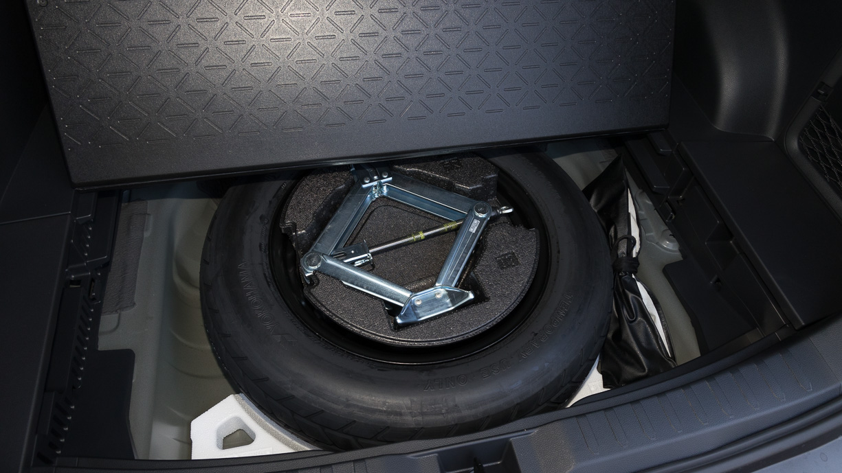 2024 Toyota RAV4 Cruiser Hybrid Reserverad