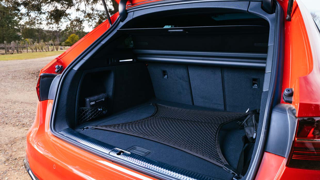 Audi RS4 Avant 2024 Kofferraum