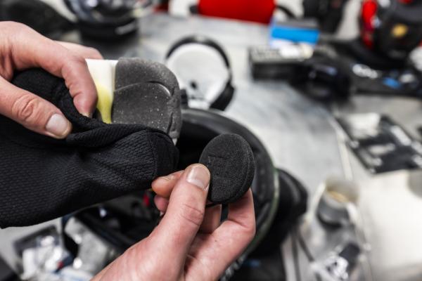 Cardo Packtalk Pro installieren