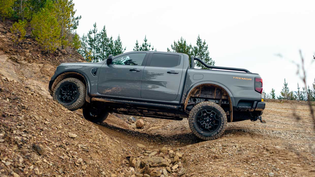 Ford Ranger Tremor 2024 bergauf 3