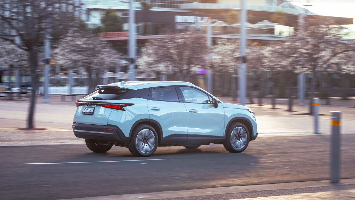 Chery Omoda E5 2024 fahren 3