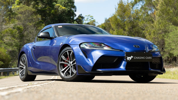 Toyota Supra GT Handbuch 2023 vorne 3/4