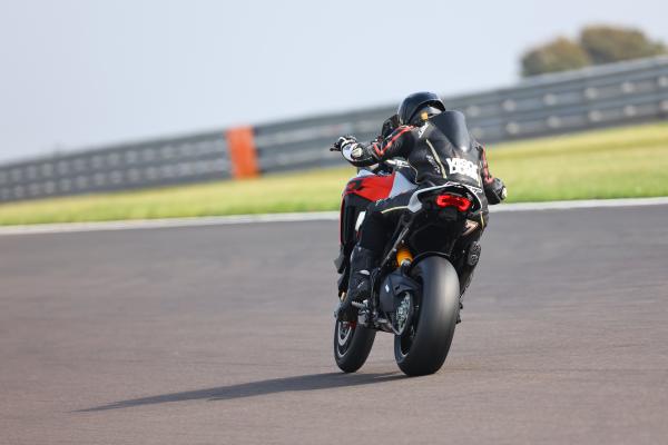 Den Hügel hinauf aus der Melbourne-Haarnadelkurve