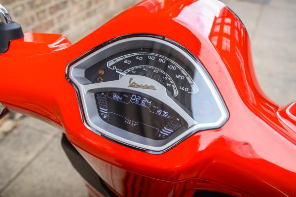 Vespa 125 Primavera - Armaturenbrett