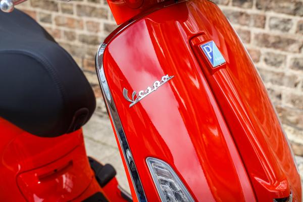 Vespa 125 Primavera - Frontdetail