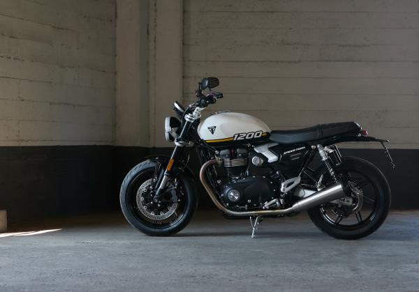 Triumph Speed ​​Twin 1200 - Seite