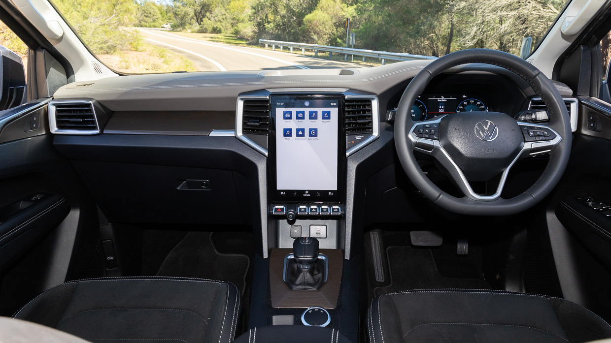 2024 Volkswagen Amarok Style TDI500 Innenraum, Vordersitz breit