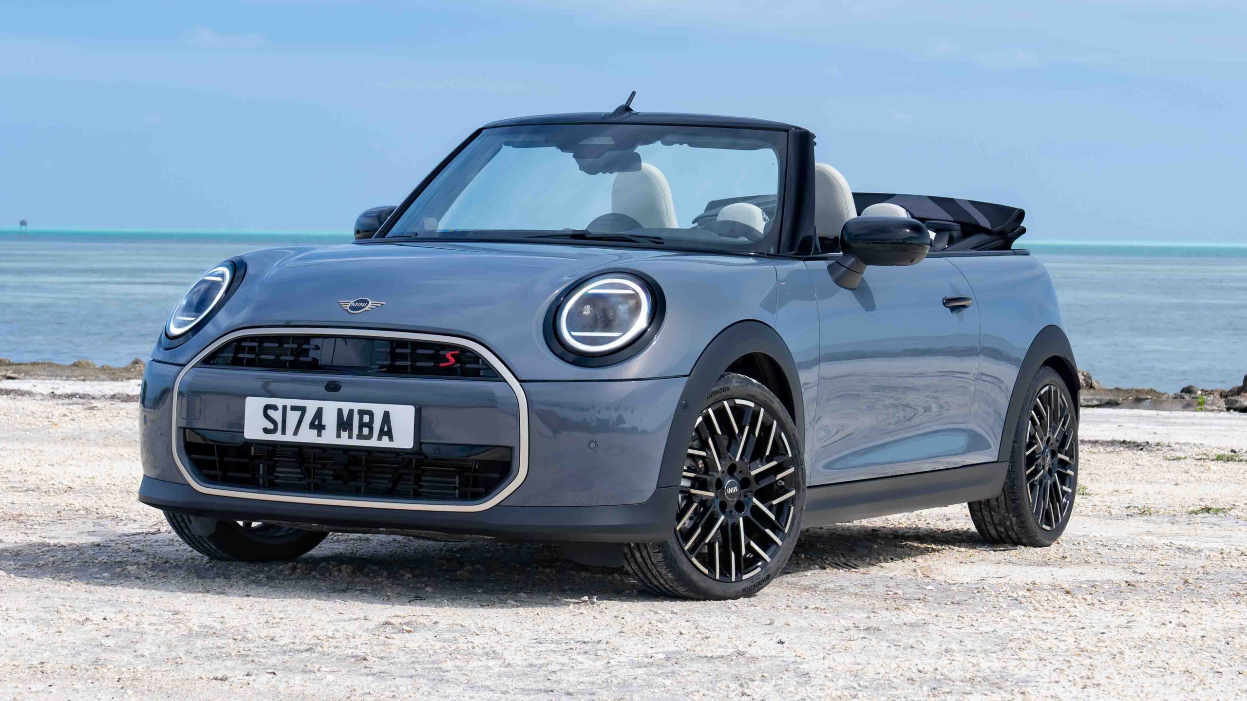 Autonachrichten heute: Mini bestätigt australisches Erscheinungsdatum für das neue Cooper-Cabrio, EU stimmt für Chinas Zölle für Elektrofahrzeuge und mehr – 9. Oktober 2024