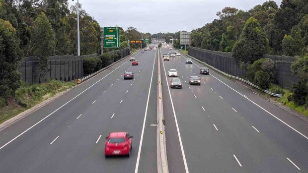 Autobahn M5 Sydney Riverwood – Wikimedia Commons