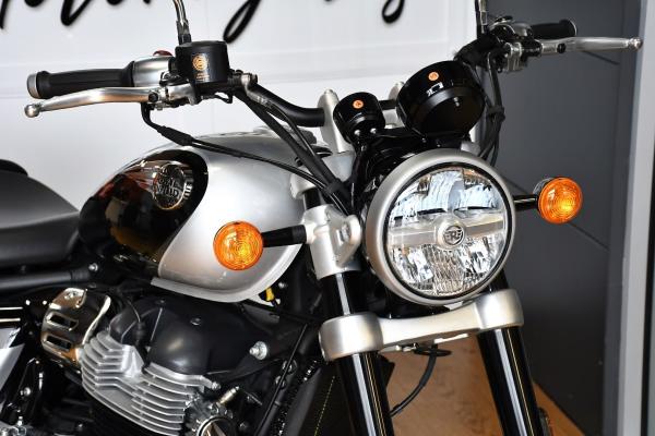 Royal Enfield Super Meteor 650 – Frontdetail