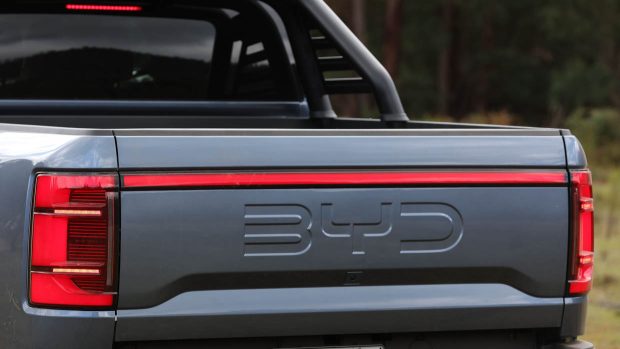 2025 BYD Shark 6 blaue Heckklappenaufnahme