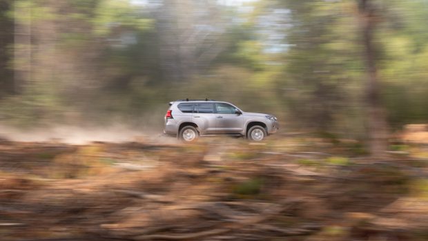 4WD Megatest Toyota Prado GXL 2023 Fahrerseite