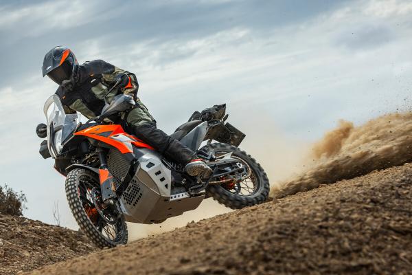 KTM 790 Adventure gleitend