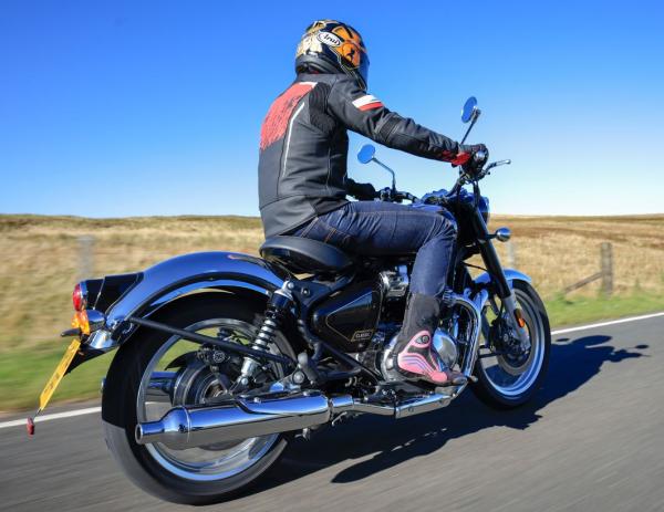 Rekurv-Lederjacke hinten