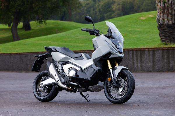 Honda X-ADV – vorne