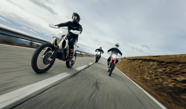 Es erzeugt ein Drehmoment von fast 700 Nm