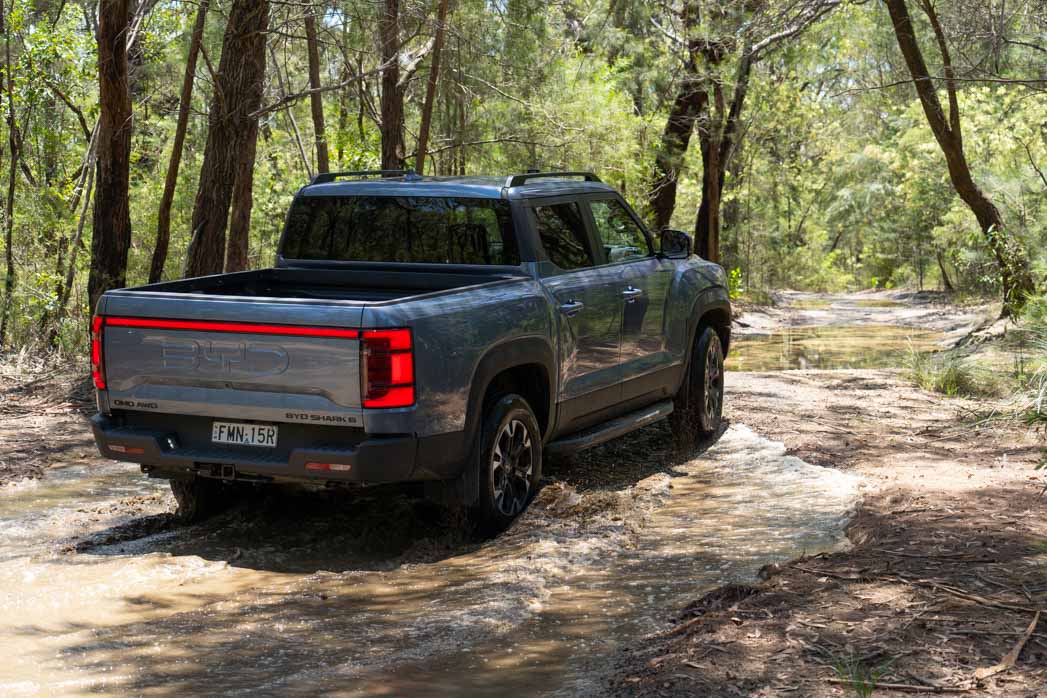 BYD Shark 6 2025 Heckschlamm
