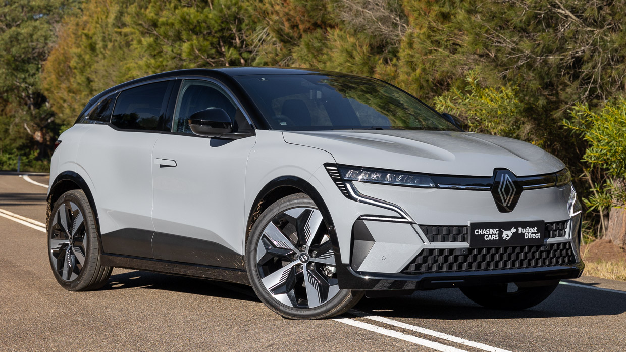 Renault Megane E-Tech 2024 vorne 3/4 geschlossen