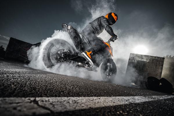 Ein Burnout bei der 790 Duke