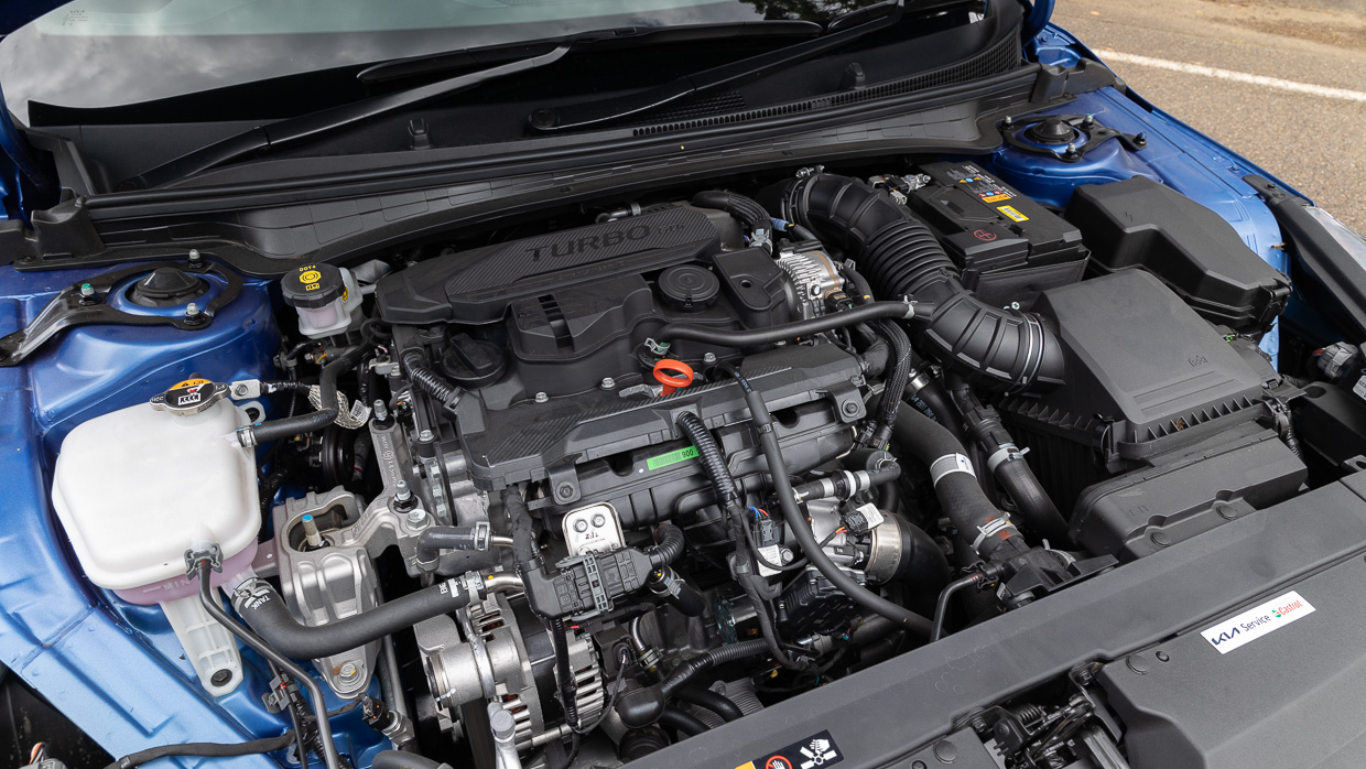 KIA K4 GT-LINE 2025 Motor