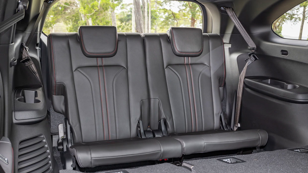 Isuzu MU-X 2025 X-Terrain Interieur 3. Reihe
