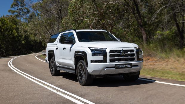 Mitsubishi Triton GSR 2025 LT CTC 15