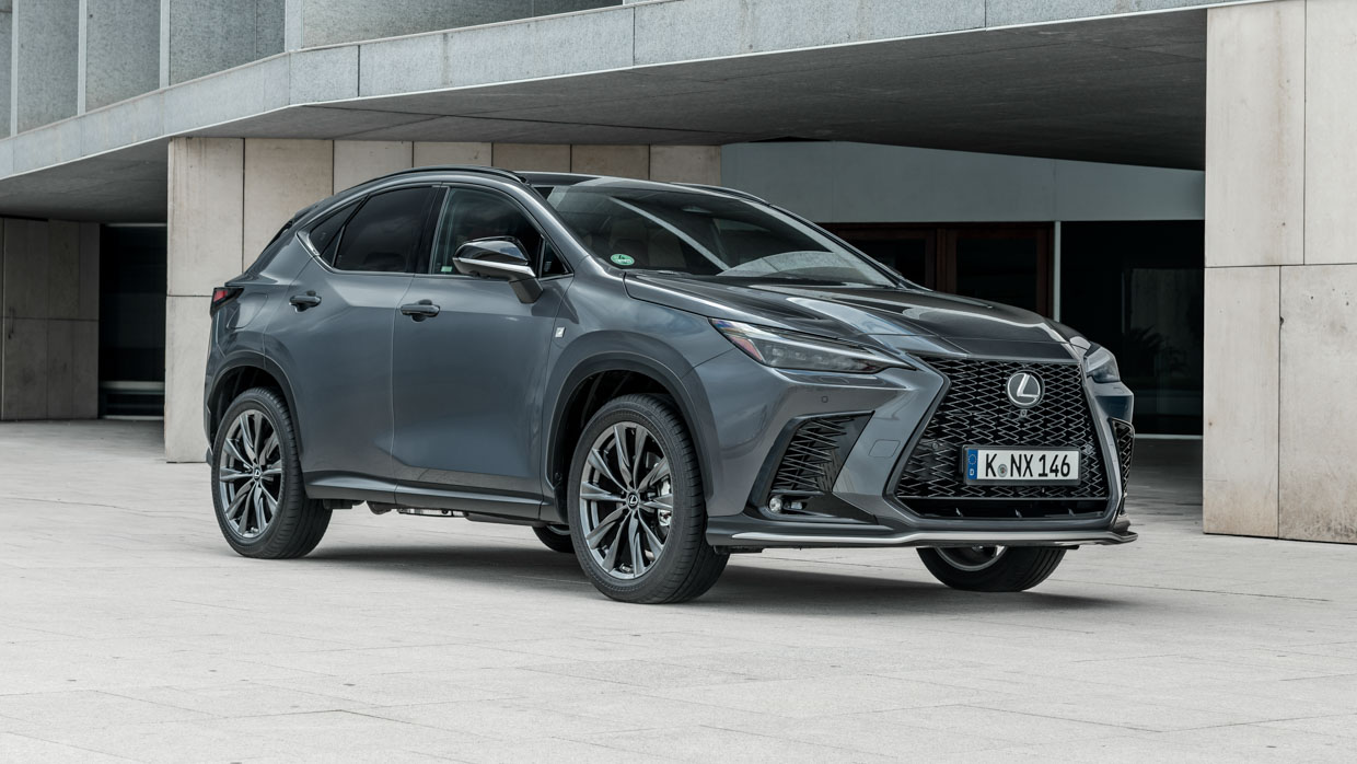 Lexus NX 450H+ 2023 vorne 3/4