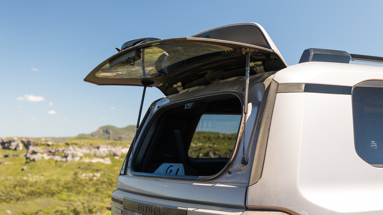 Toyota Prado Kakadu 2025 Fenster