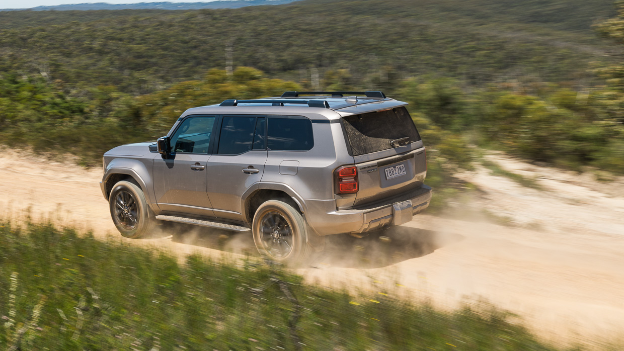 Toyota Prado Kakadu 2025 Heck 3/4 Fahren