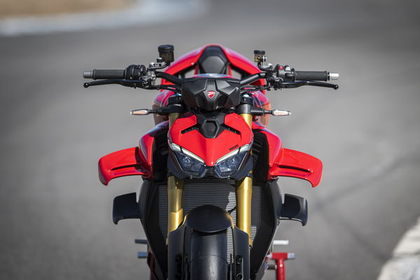 2025 STREETFAGER V4 S - STATISCH