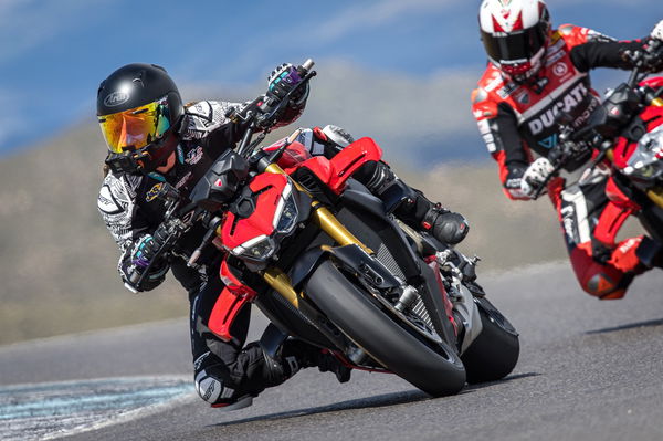 2025 Streetfighter V4 S - Reiten