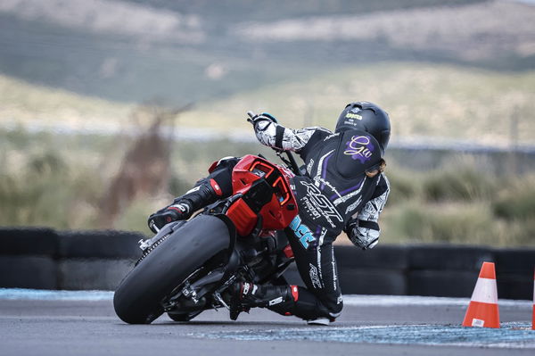 2025 Streetfighter V4 S - Reiten