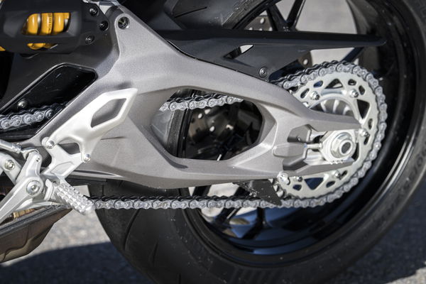 Streetfighter V2 S - Schwingung