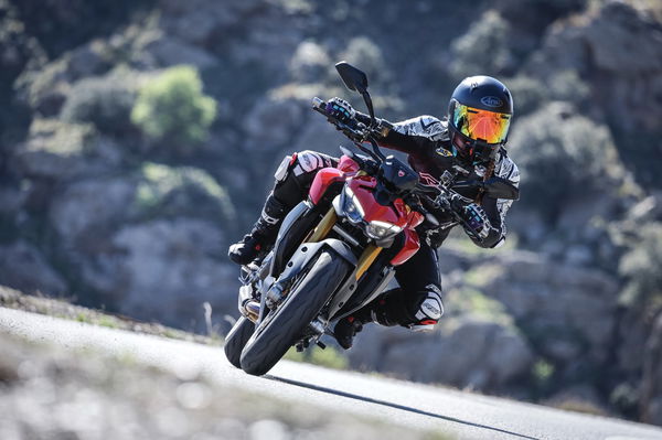 Streetfighter V2 S - Reiten