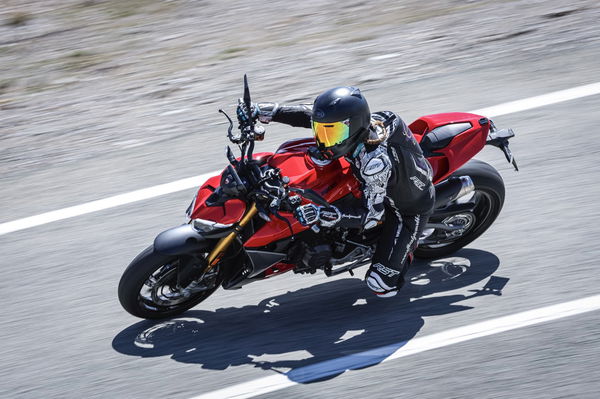 Streetfighter V2 S - Reiten