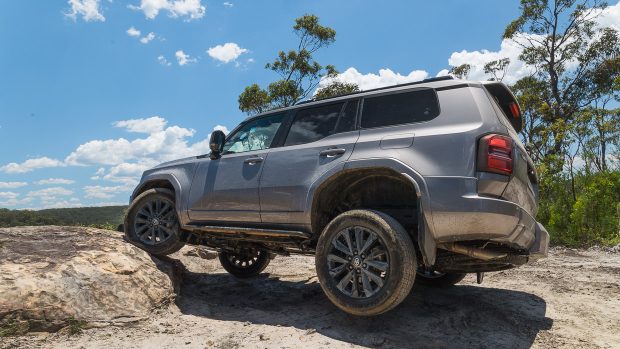 Toyota Prado Kakadu 2025 3/4 hinten 11