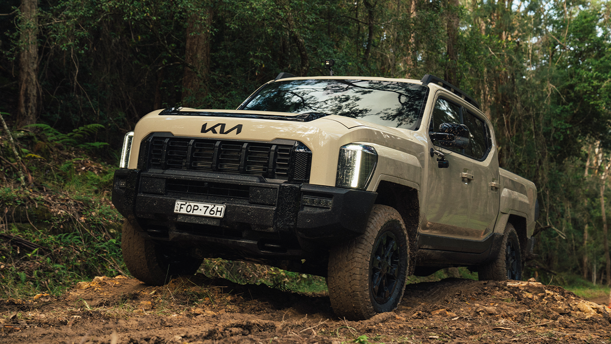 KIA_TASMAN_MUD