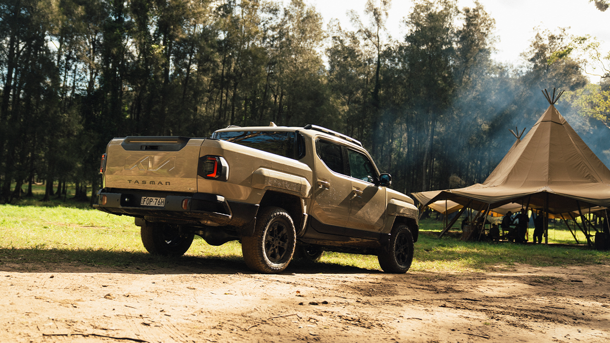 KIA_TASMAN_2025_TRAY