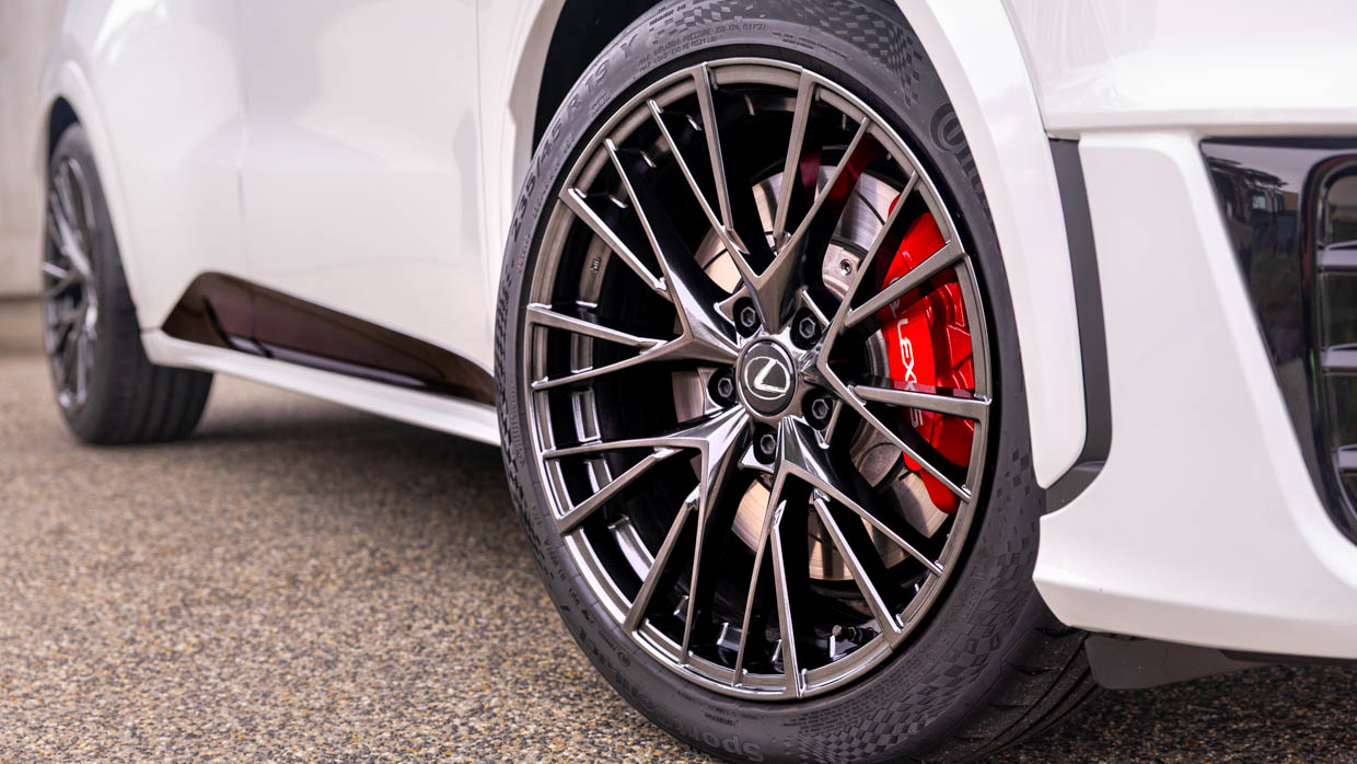 Lexus LBX Morizo ​​RR 2025 vorne 3/4 Rad