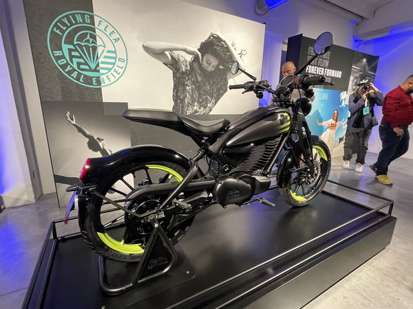 Royal Enfield Flying Floh C6 - Heck