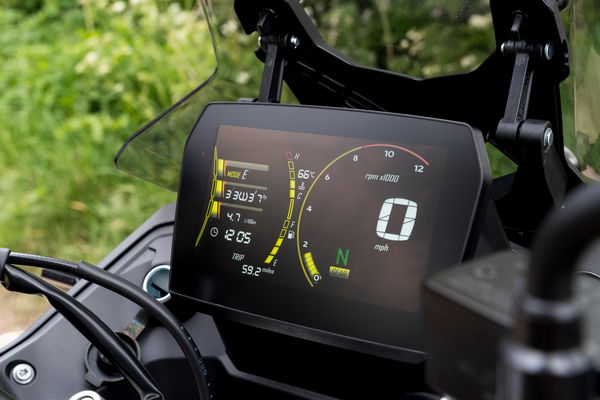 Der Voge DS625X - Details