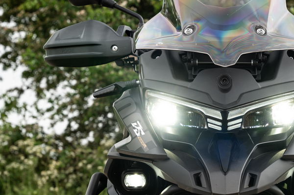 Der Voge DS625X - Details